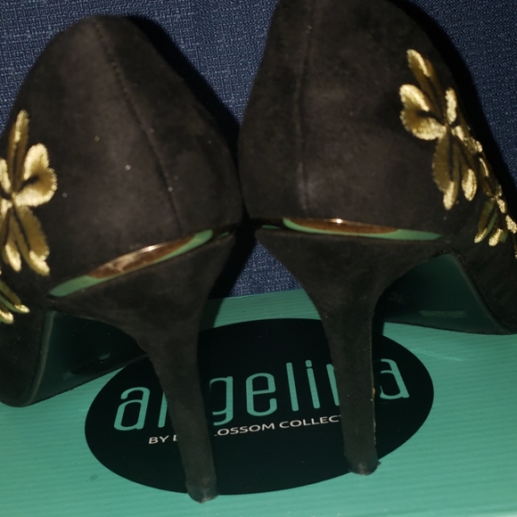 BLACK AND GOLD PUMPS - Picture 3 of 6